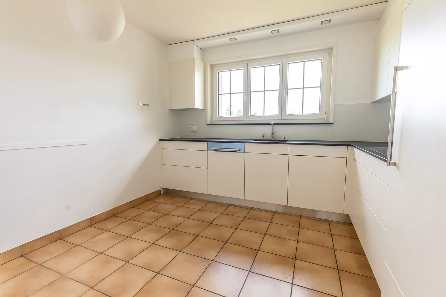Individual villa with large plot - Single-family house with large garden - Photo 12 of 28