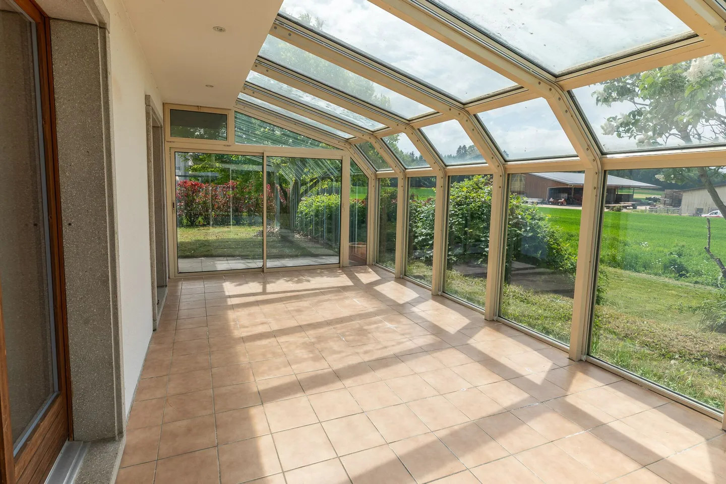 Individual villa with large plot - Single-family house with large garden - Photo 15 of 28