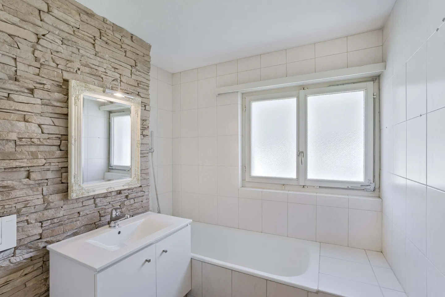 Charmante Wohnung mit sonnigem Ausblick - zentral und ruhig gelegen - Foto 9 von 12