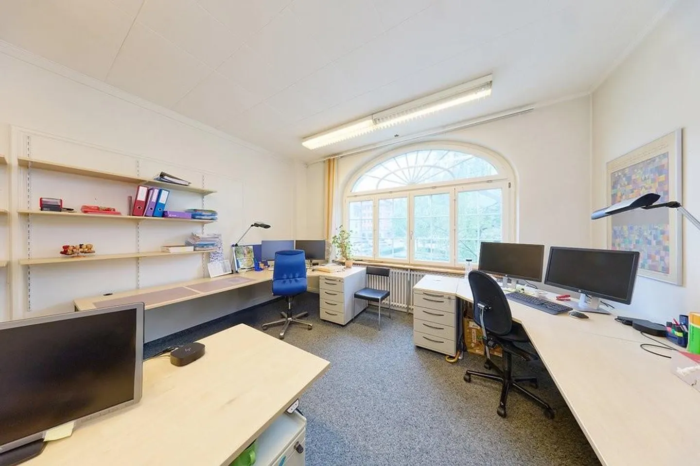 Votre nouveau lieu de travail à Viktoriaplatz ! - Photo 5 sur 12