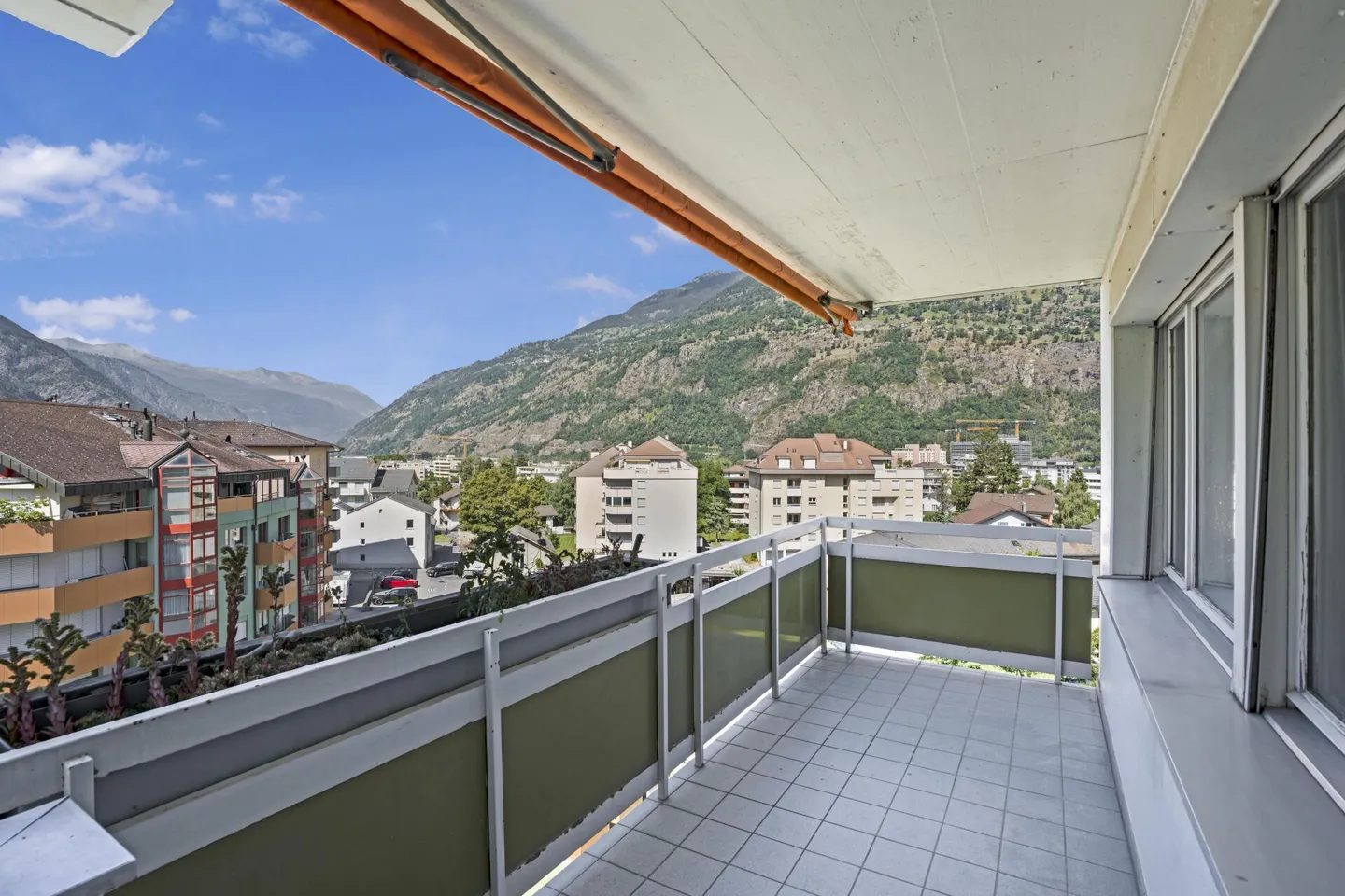 Charmante Wohnung mit sonnigem Ausblick - zentral und ruhig gelegen - Foto 10 von 12