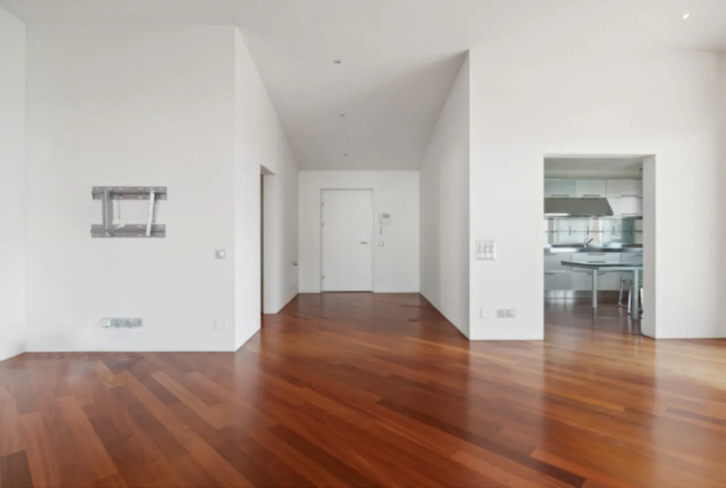 Zu vermieten: 4,5-Zimmer-Penthouse im Zentrum, nur wenige Schritte vom See entfernt - Foto 6 von 15