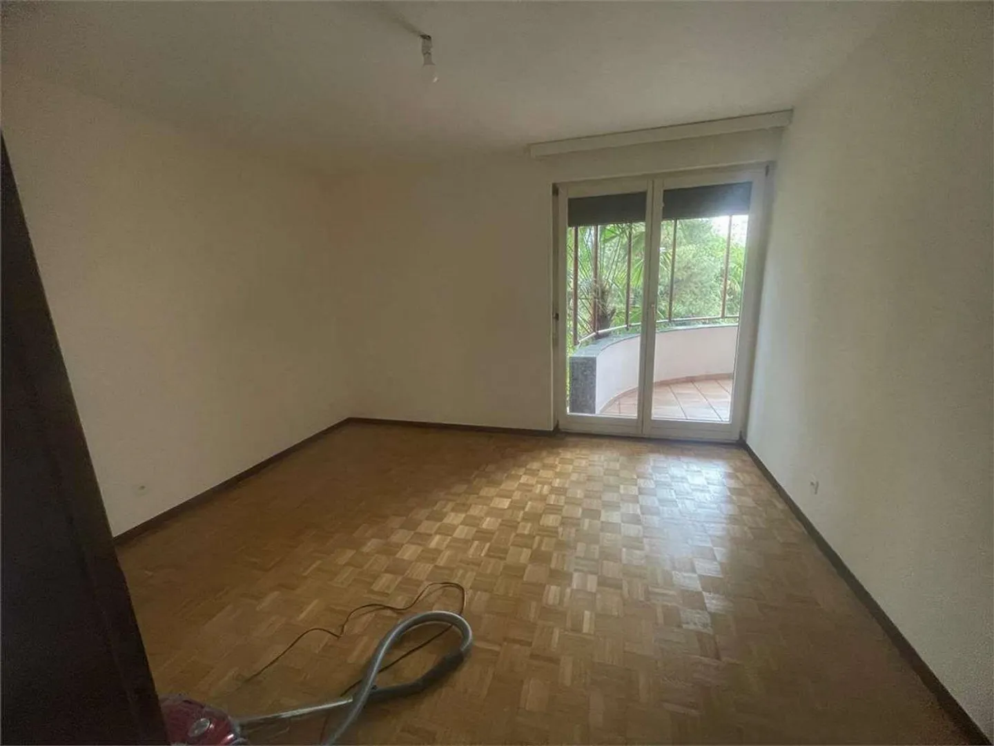 For Rent: 3.5 Room Apartment in Agno - Photo 3 of 10