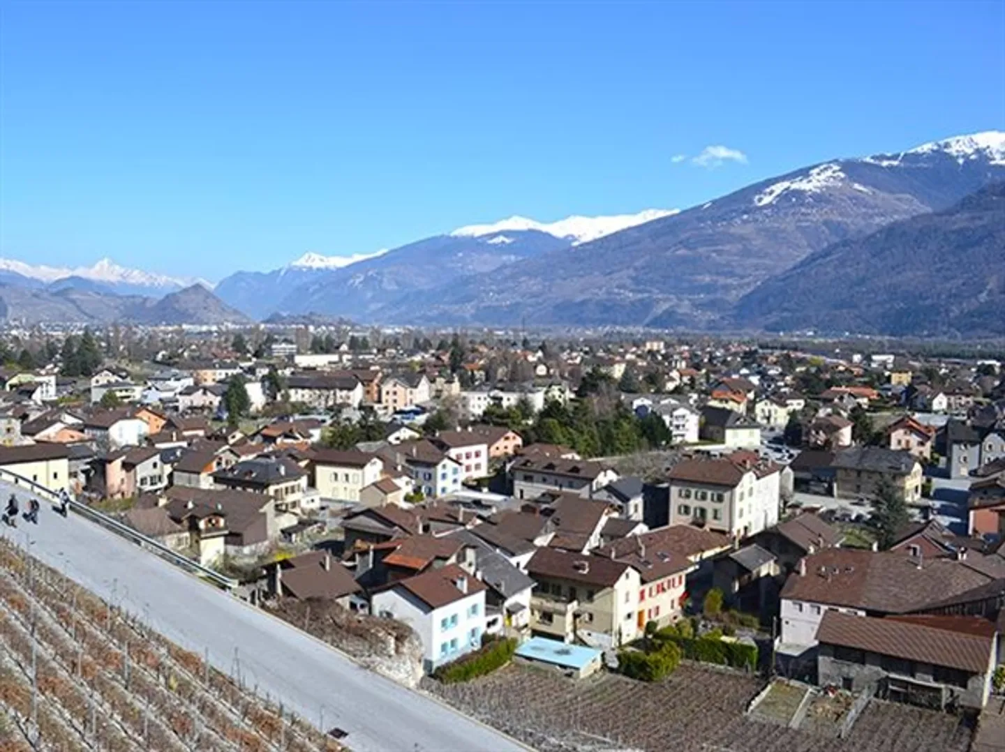 «ARDON - SCHÖNES DORFHAUS - 3.5 ZIMMER» - Foto 5 von 5