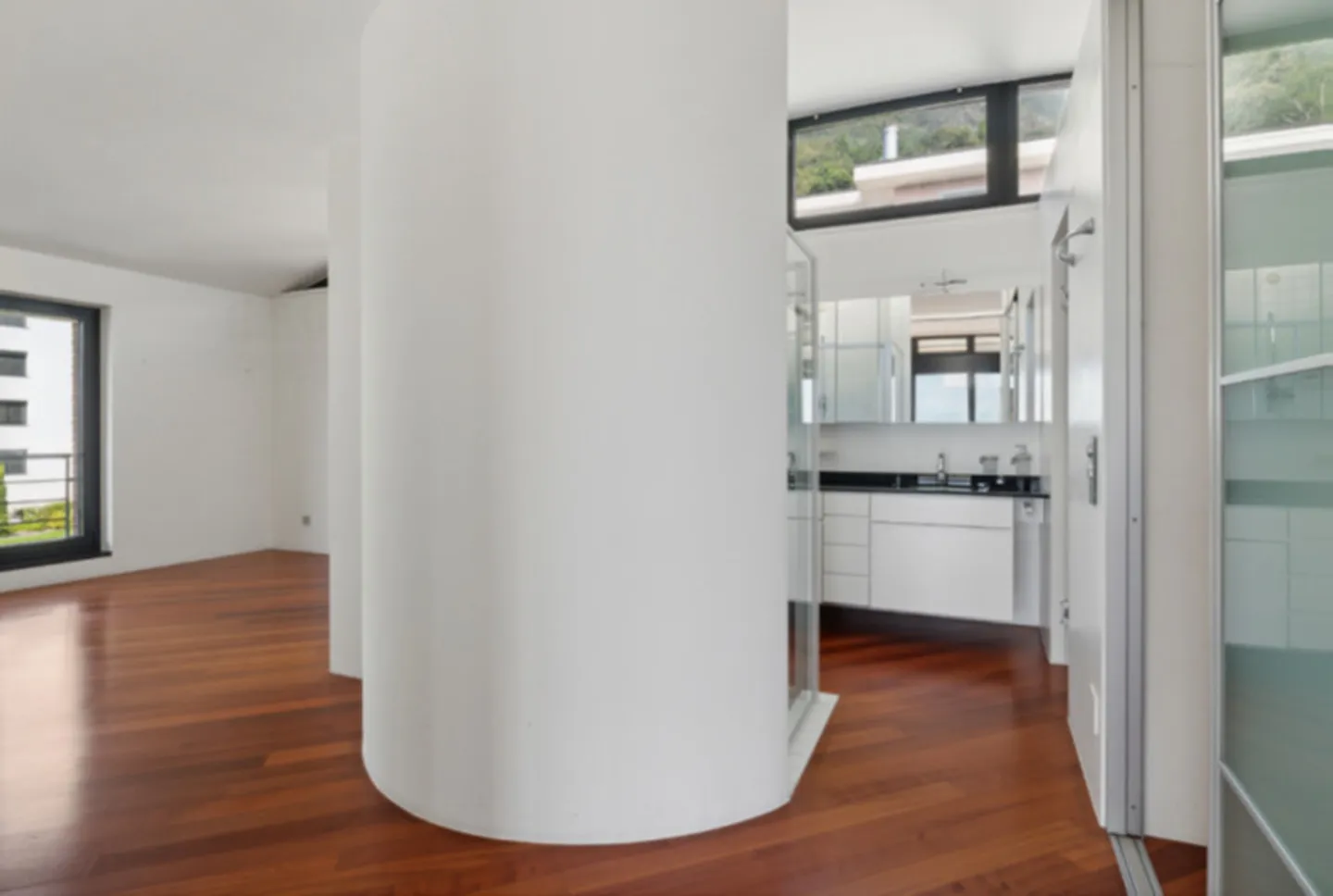 Zu vermieten: 4,5-Zimmer-Penthouse im Zentrum, nur wenige Schritte vom See entfernt - Foto 10 von 15