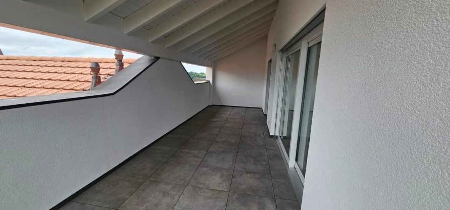 Apartment for rent - Photo 2 of 11