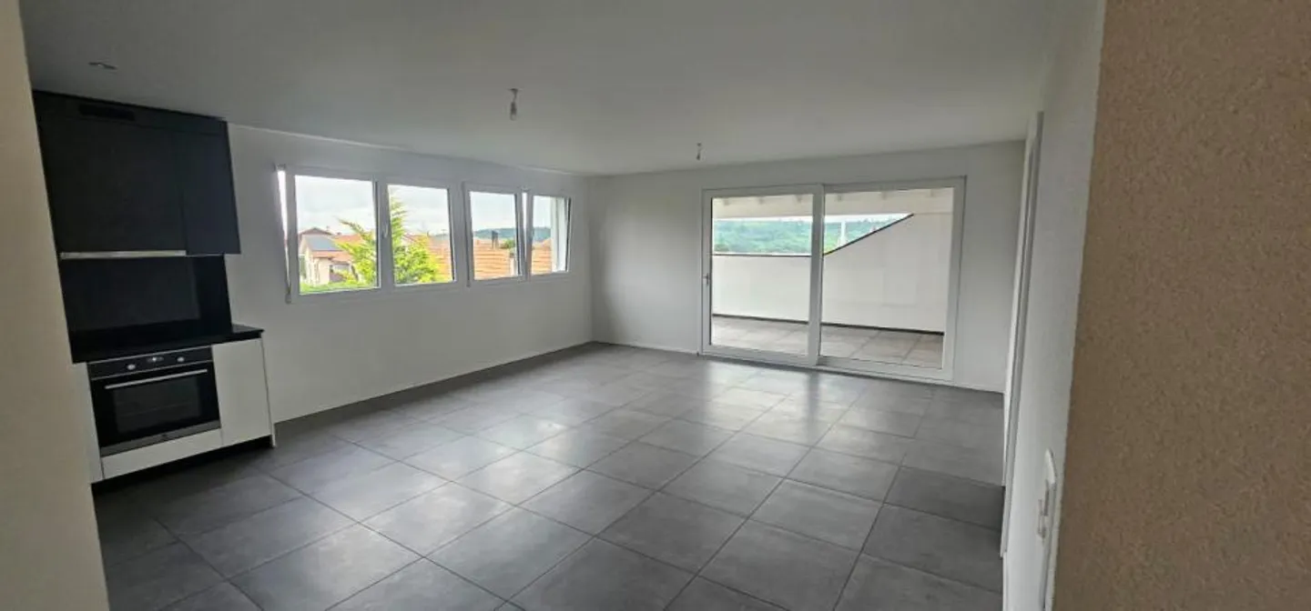 Apartment for rent - Photo 4 of 11