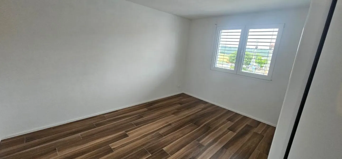 Apartment for rent - Photo 5 of 11