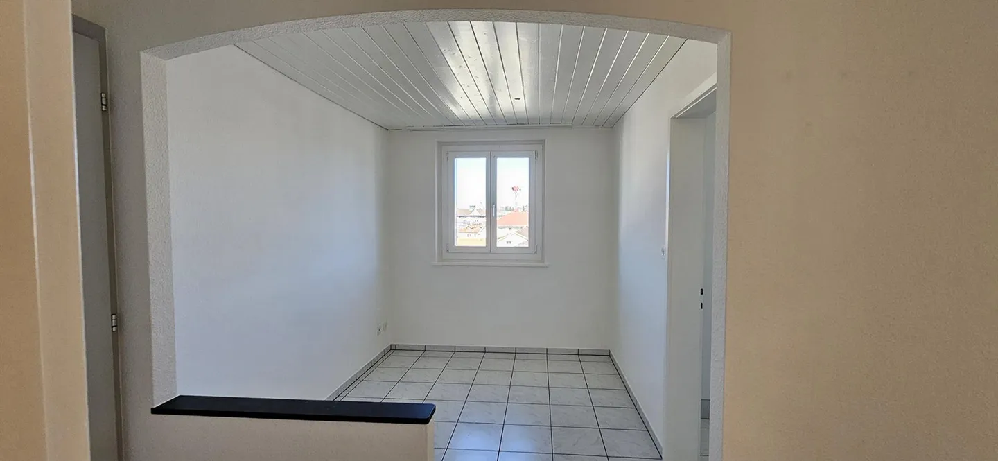 Appartamento attraente di 5,5 stanze con balcone - Foto 2 di 14