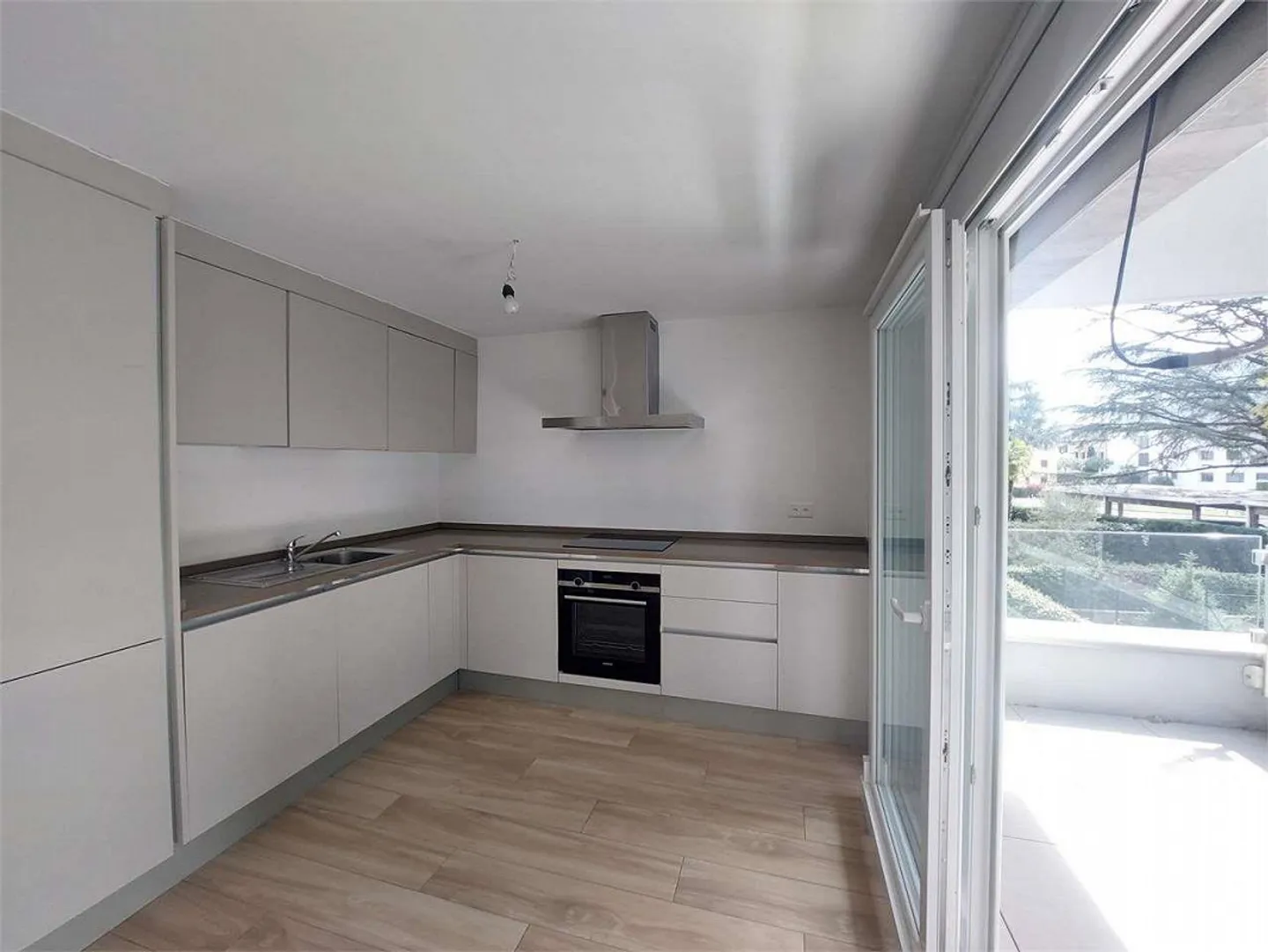 Ref.2306_Im Herzen von Gentilino, modernes 3,5-Zimmer-Apartment - Foto 2 von 9