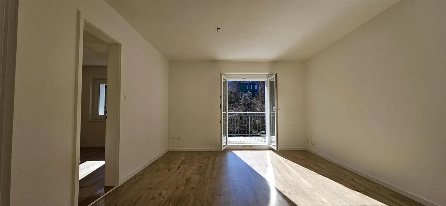 Appartamento attraente di 5,5 stanze con balcone - Foto 6 di 14