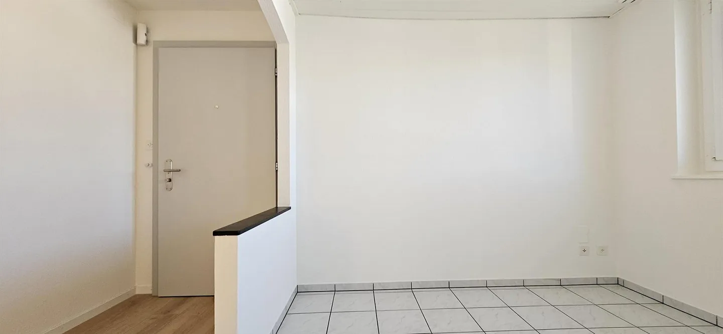 Appartamento attraente di 5,5 stanze con balcone - Foto 3 di 14