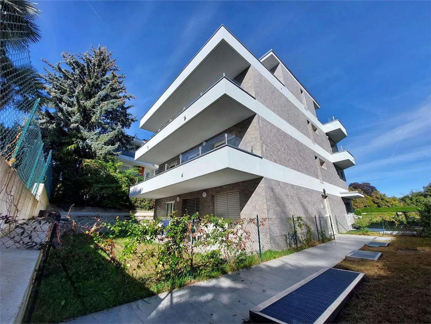 Ref.2306_Im Herzen von Gentilino, modernes 3,5-Zimmer-Apartment - Foto 1 von 9