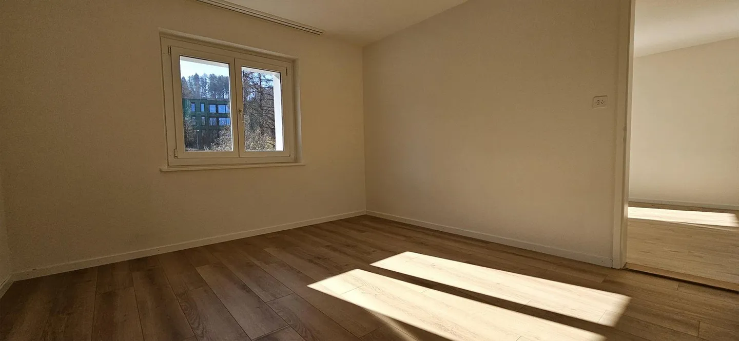 Appartamento attraente di 5,5 stanze con balcone - Foto 9 di 14