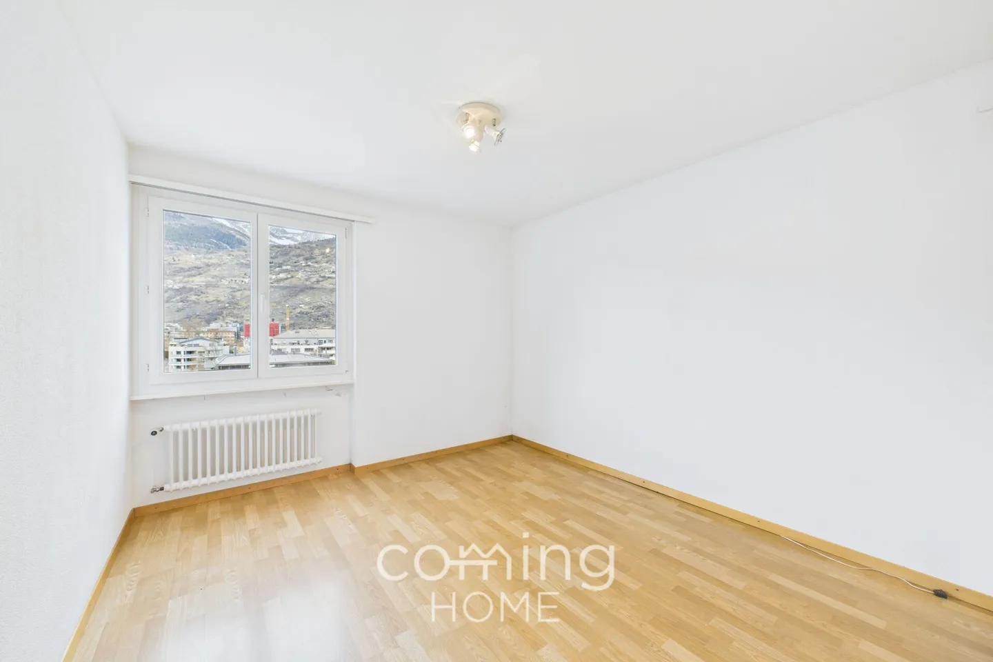 Spacious 4.5-room rental apartment in Visp - quiet, sunny and with mountain view - Photo 9 of 10