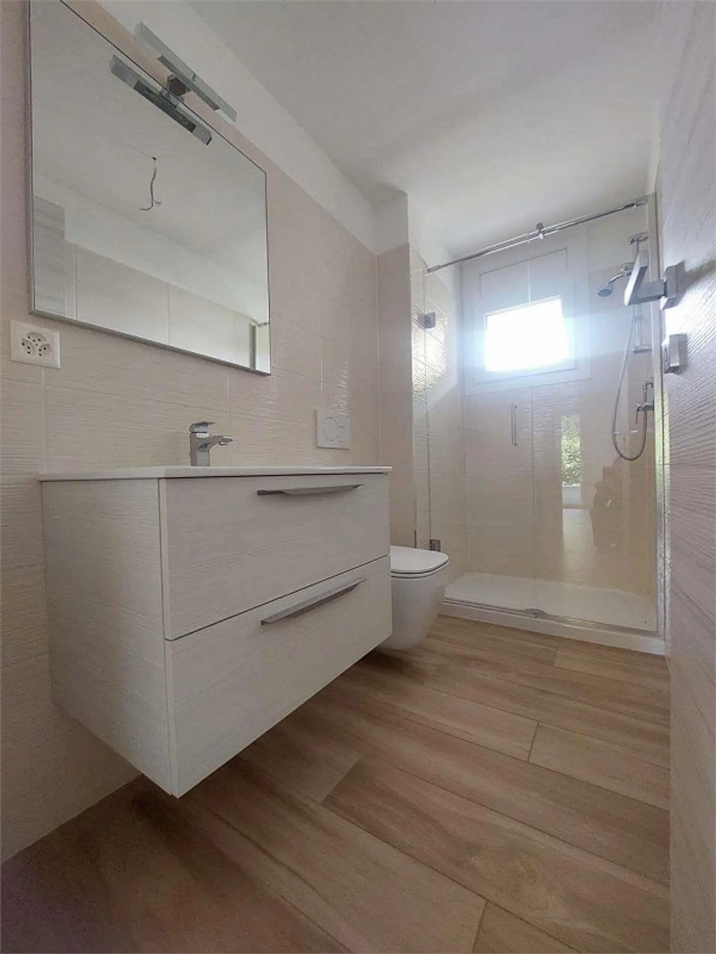 Ref.2306_Im Herzen von Gentilino, modernes 3,5-Zimmer-Apartment - Foto 9 von 9