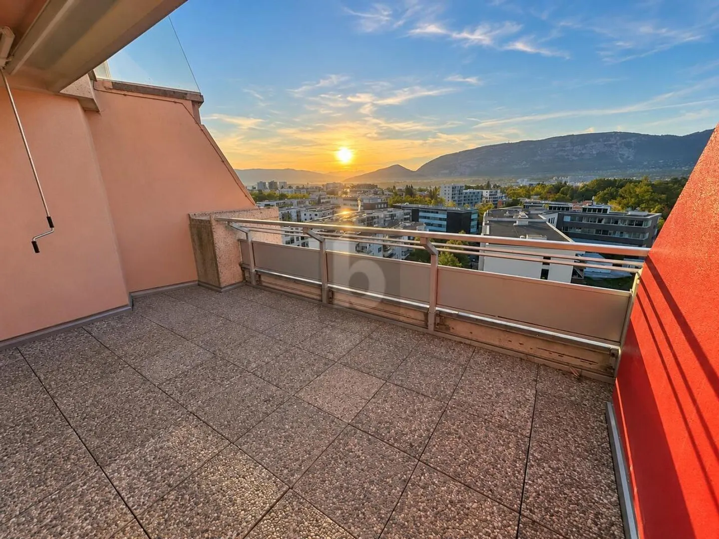 SPACIOUS WITH A MAGNIFICENT VIEW - Photo 1 of 6