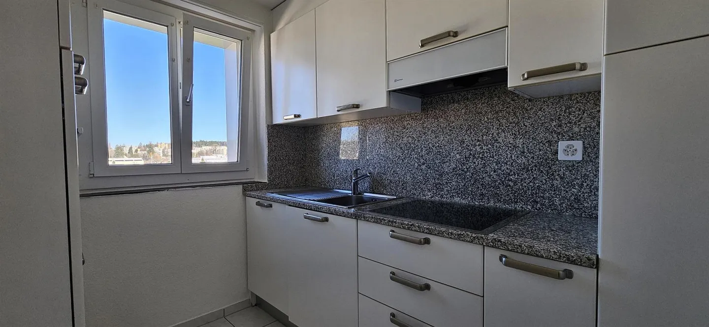 Appartamento attraente di 5,5 stanze con balcone - Foto 12 di 14