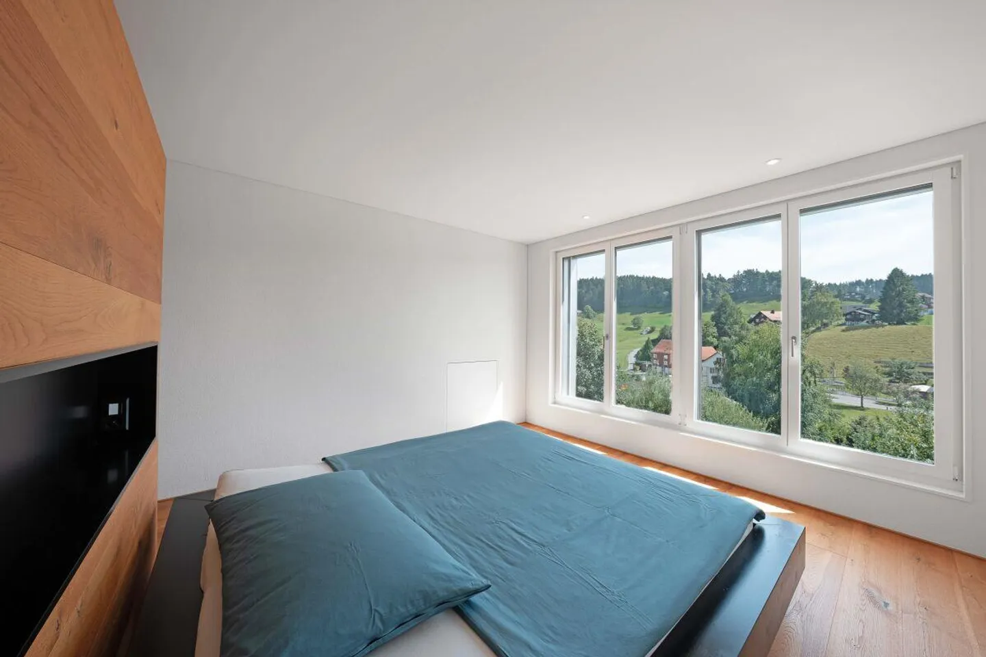 Single-family house with wellness area - Photo 8 of 13