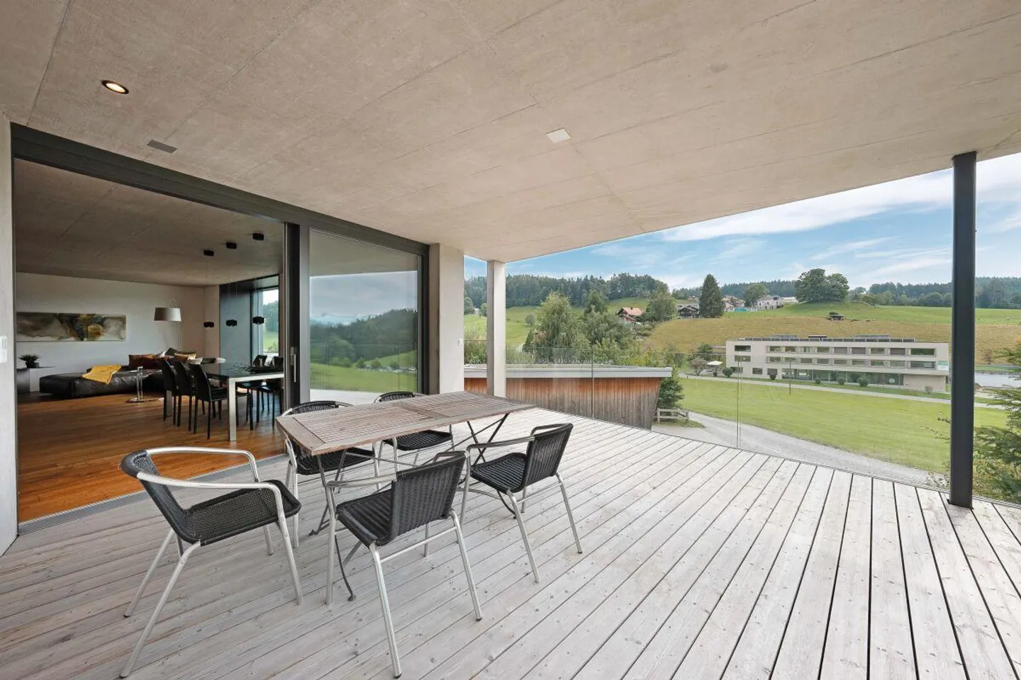 Single-family house with wellness area - Photo 7 of 13