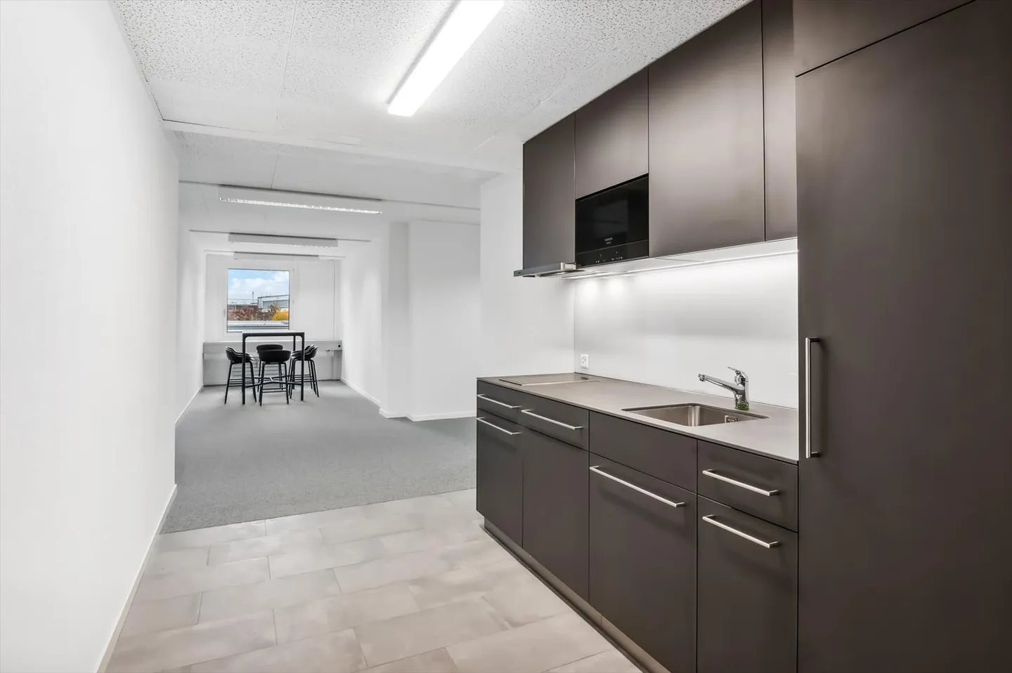 Attractive Small Office in Steinhausen - Photo 6 of 6