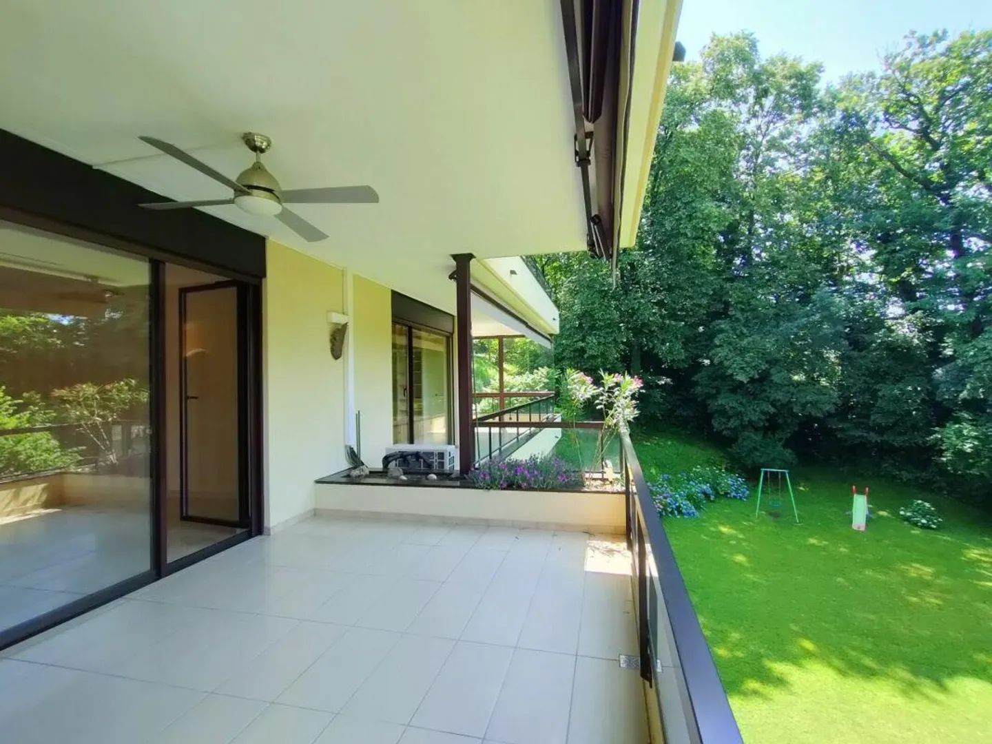 Lugano, Pregassona: Ampio appartamento in posizione verde, 5.5 locali - Foto 3 di 17