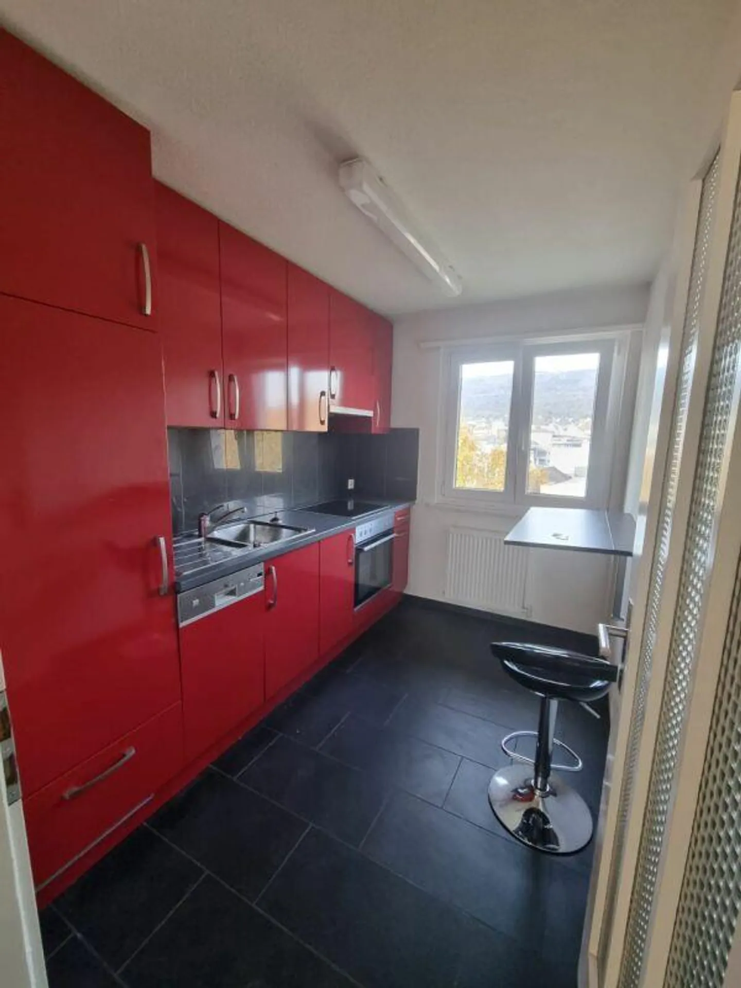 Appartement agréable de 3,5 pièces - Photo 1 sur 5