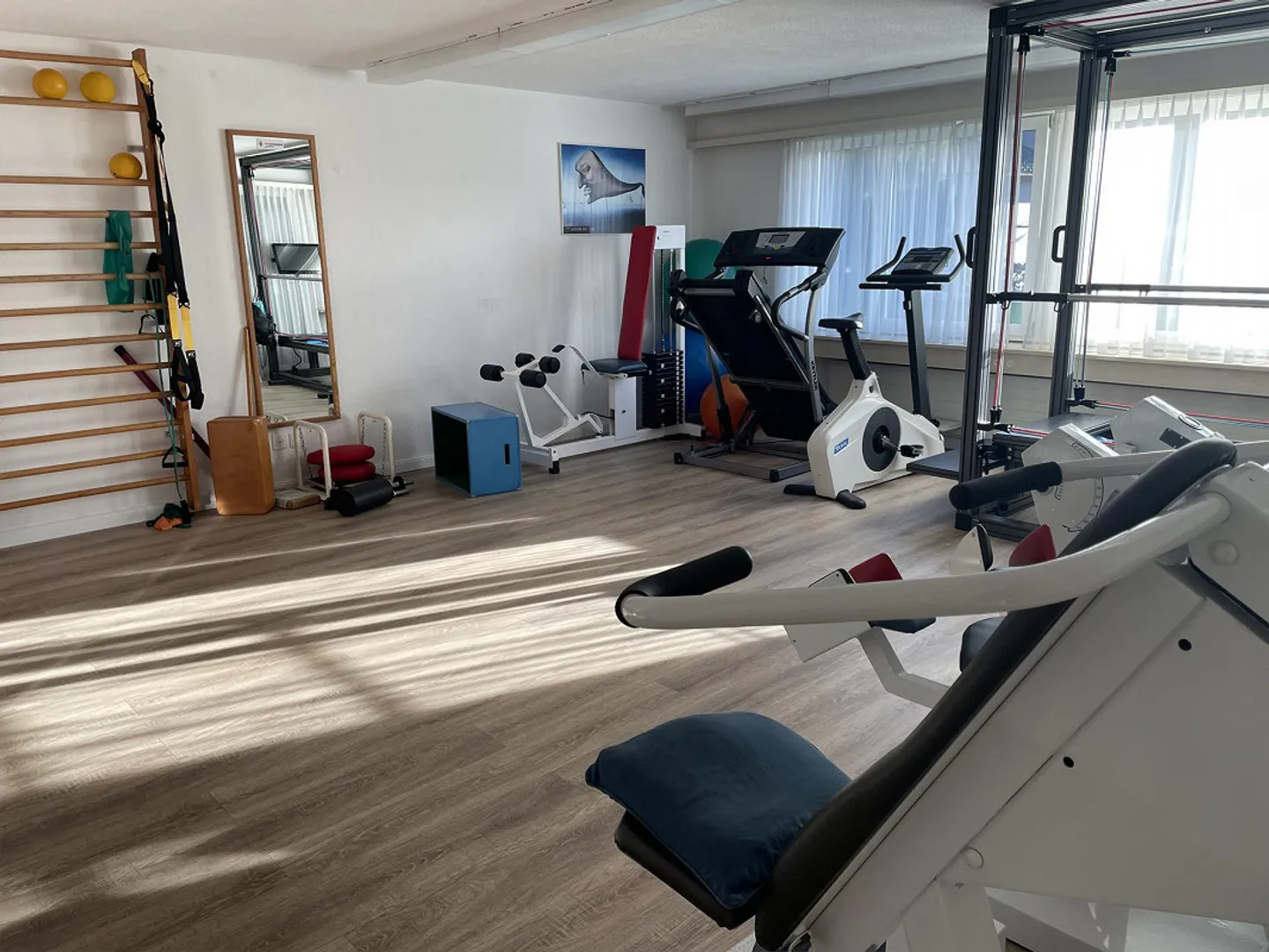 Locali commerciali attraenti inclusi posti auto - Foto 3 di 7