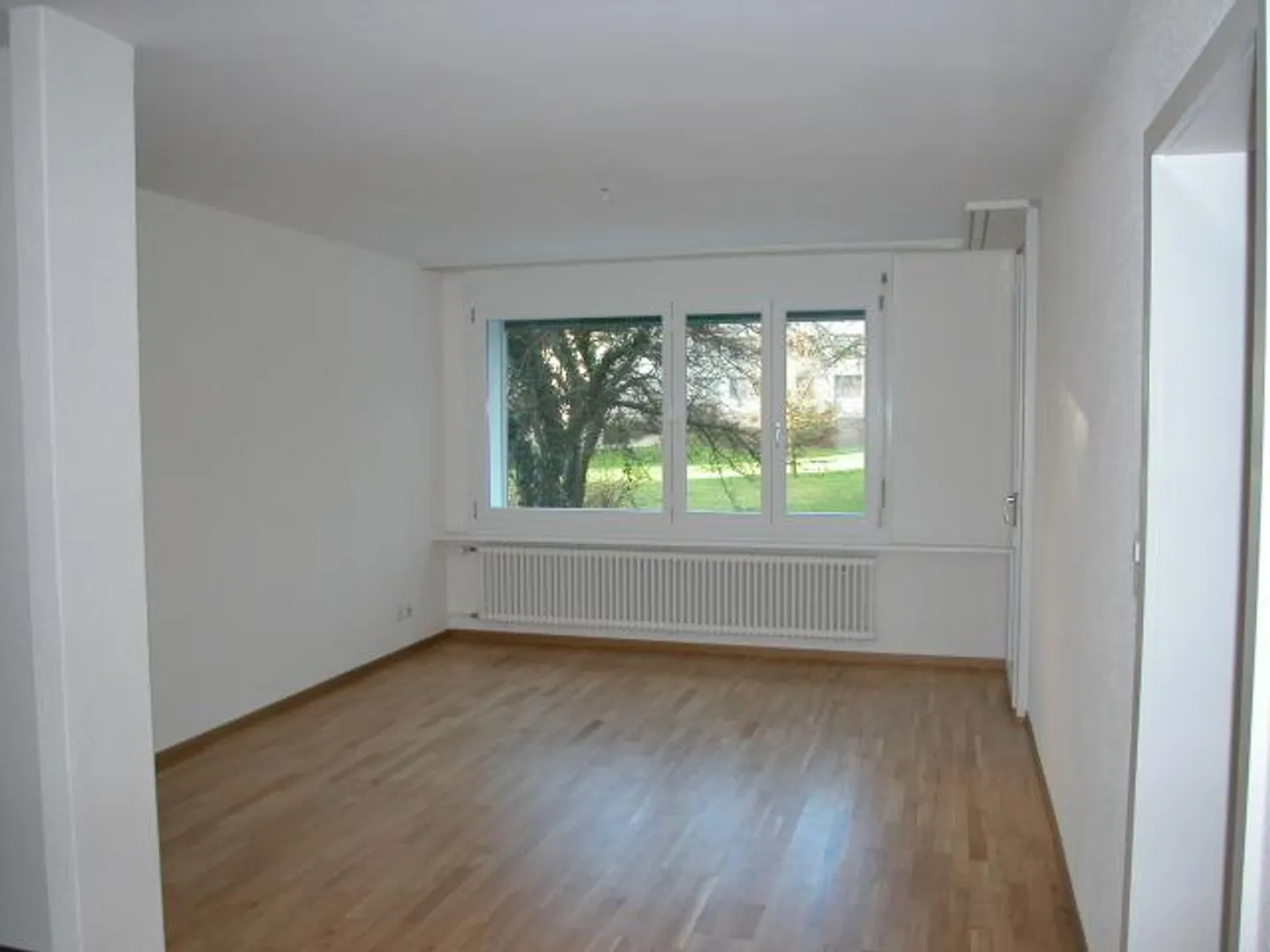 Appartement lumineux de 3,5 pièces dans le meilleur emplacement près d'Aarau ! - Photo 4 sur 5