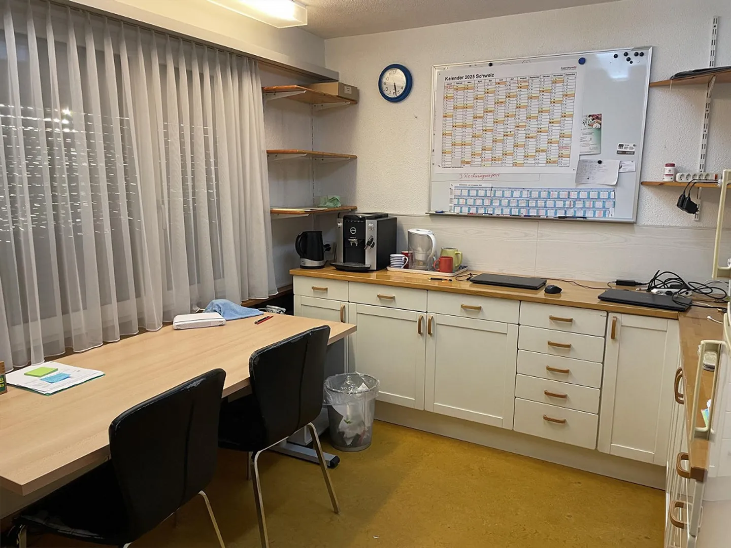 Locali commerciali attraenti inclusi posti auto - Foto 5 di 7