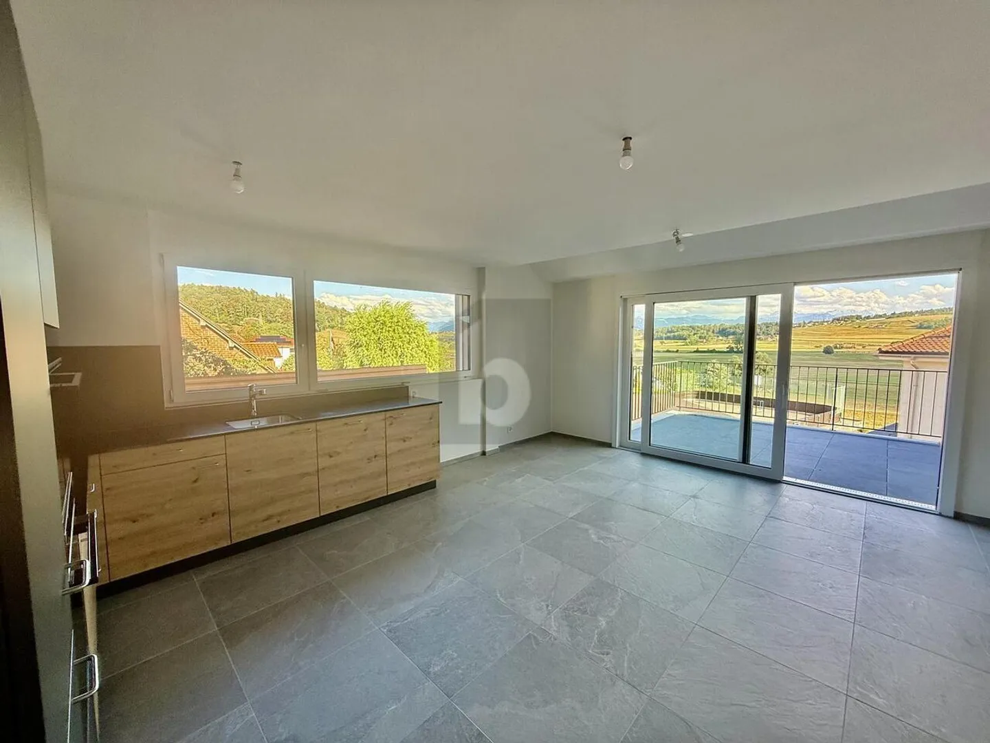 MODERNO CON VISTA IMPRENDIBILE - Foto 4 di 6