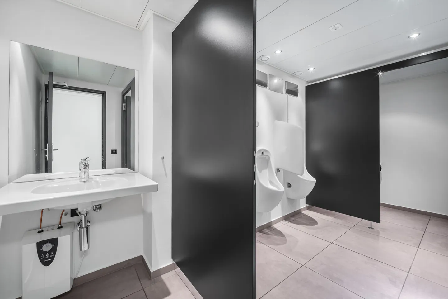 Charming Office Space in the Heart of Winterthur - Photo 8 of 10