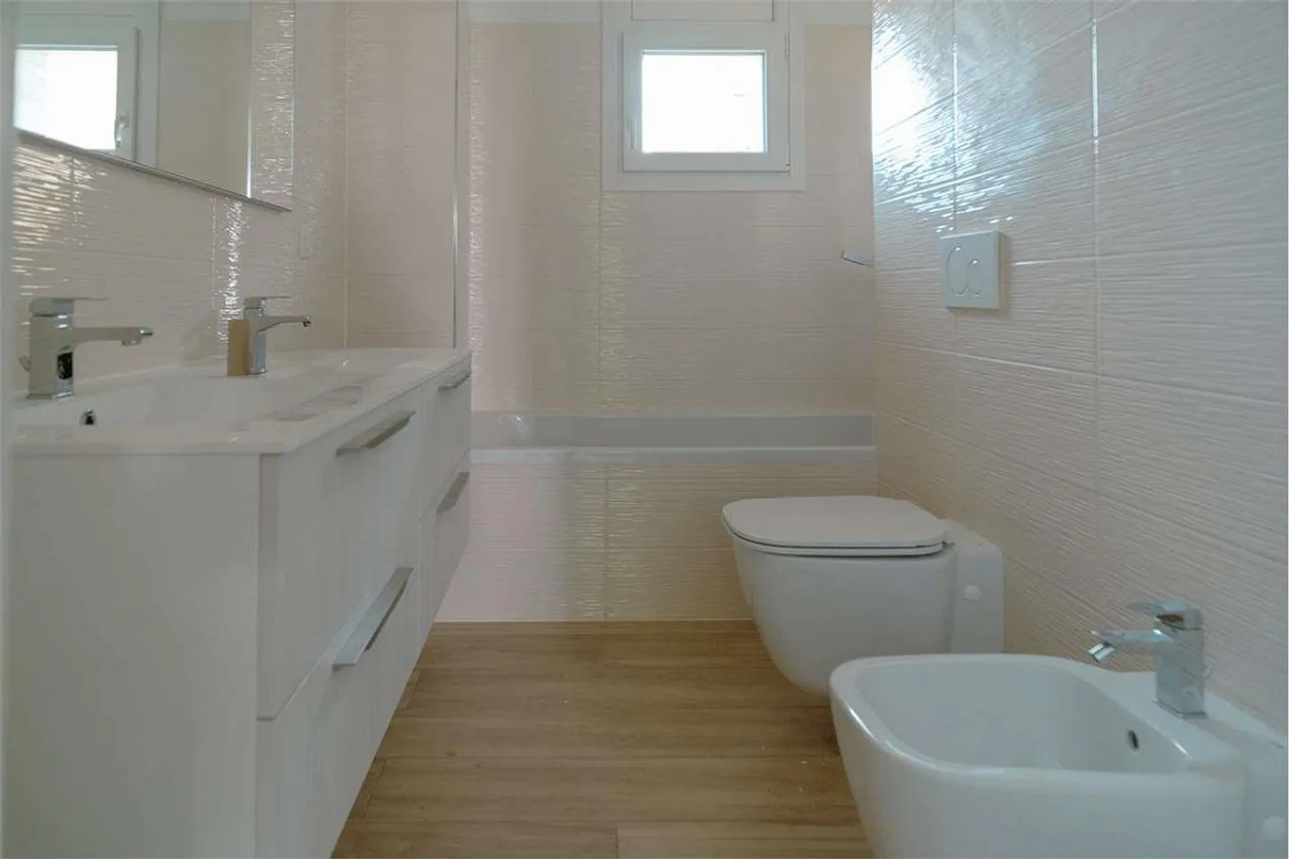 ELEGANTE WOHNUNG 3,5 ZIMMER IN GENTILINO - Foto 8 von 10