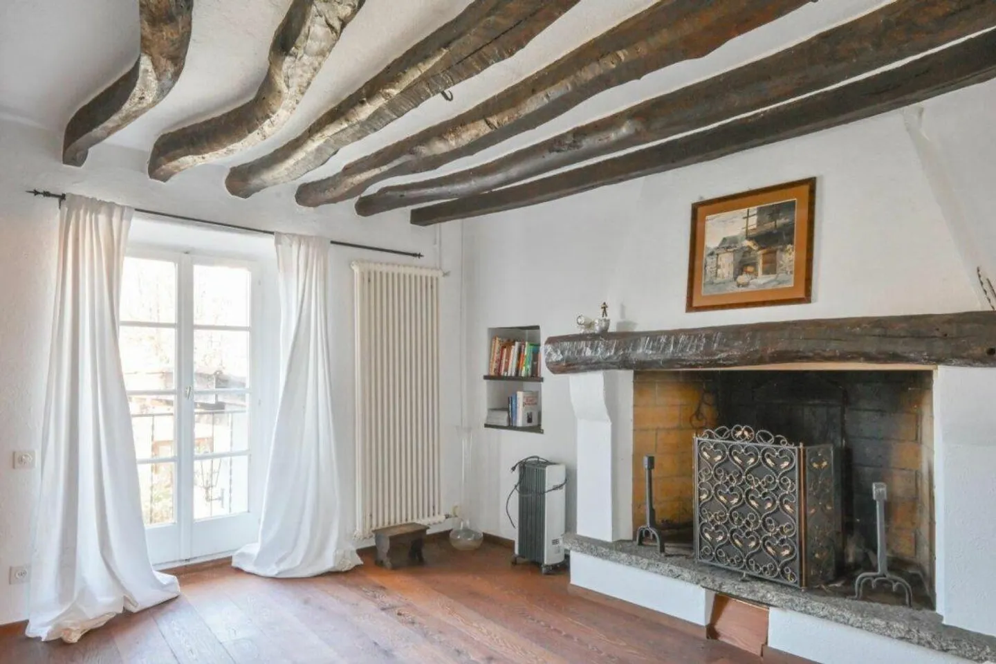 Characteristic Ticinese house with large land - Photo 1 of 14