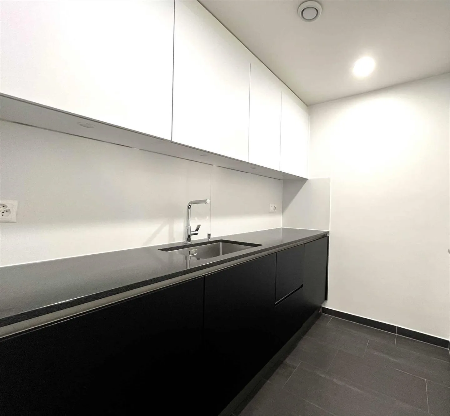 Bella superficie di uffici di 163 m² nel cuore della Città Vecchia - Foto 7 di 13