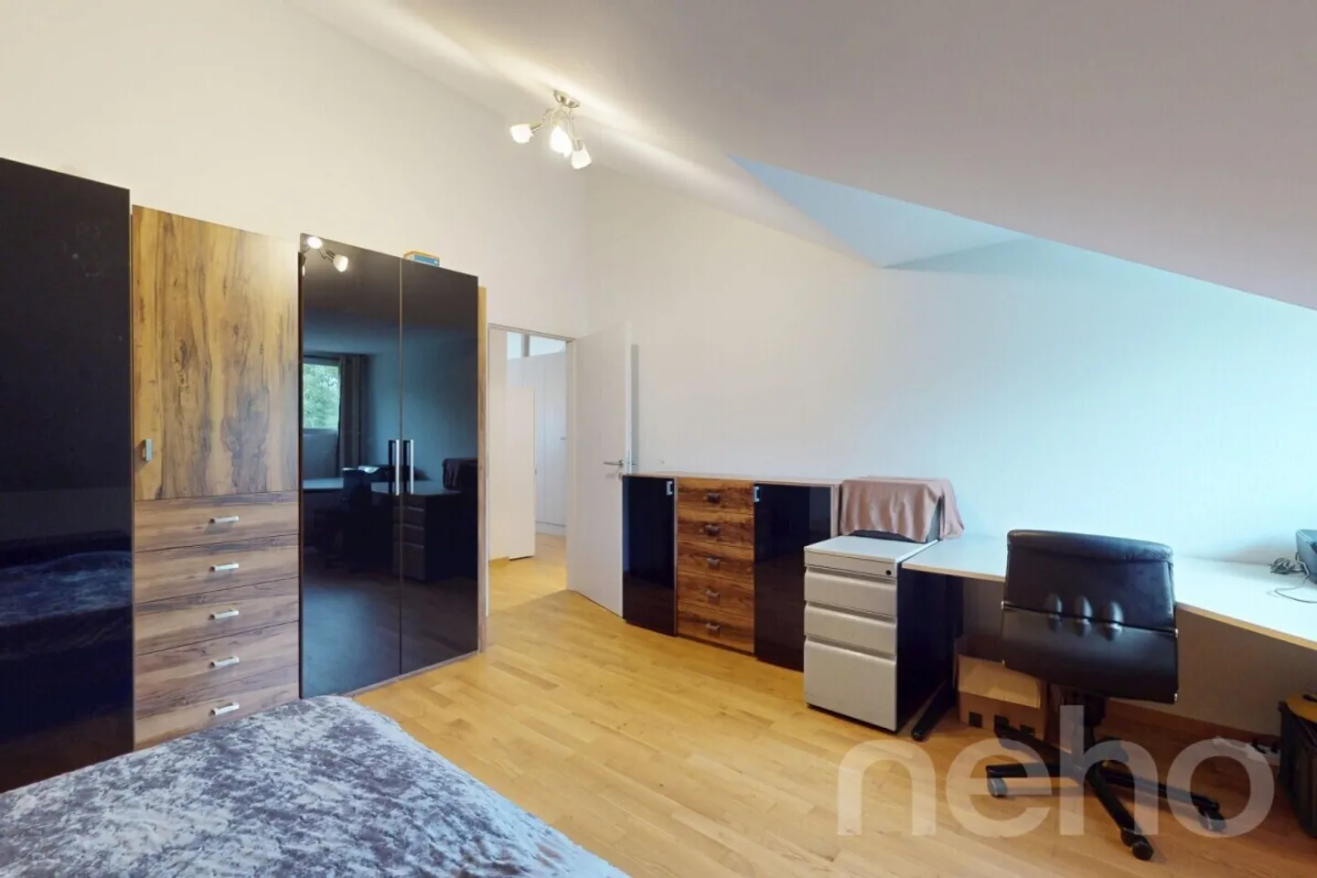 Superb bright penthouse 4.5 rooms with refined comfort - Photo 11 of 12