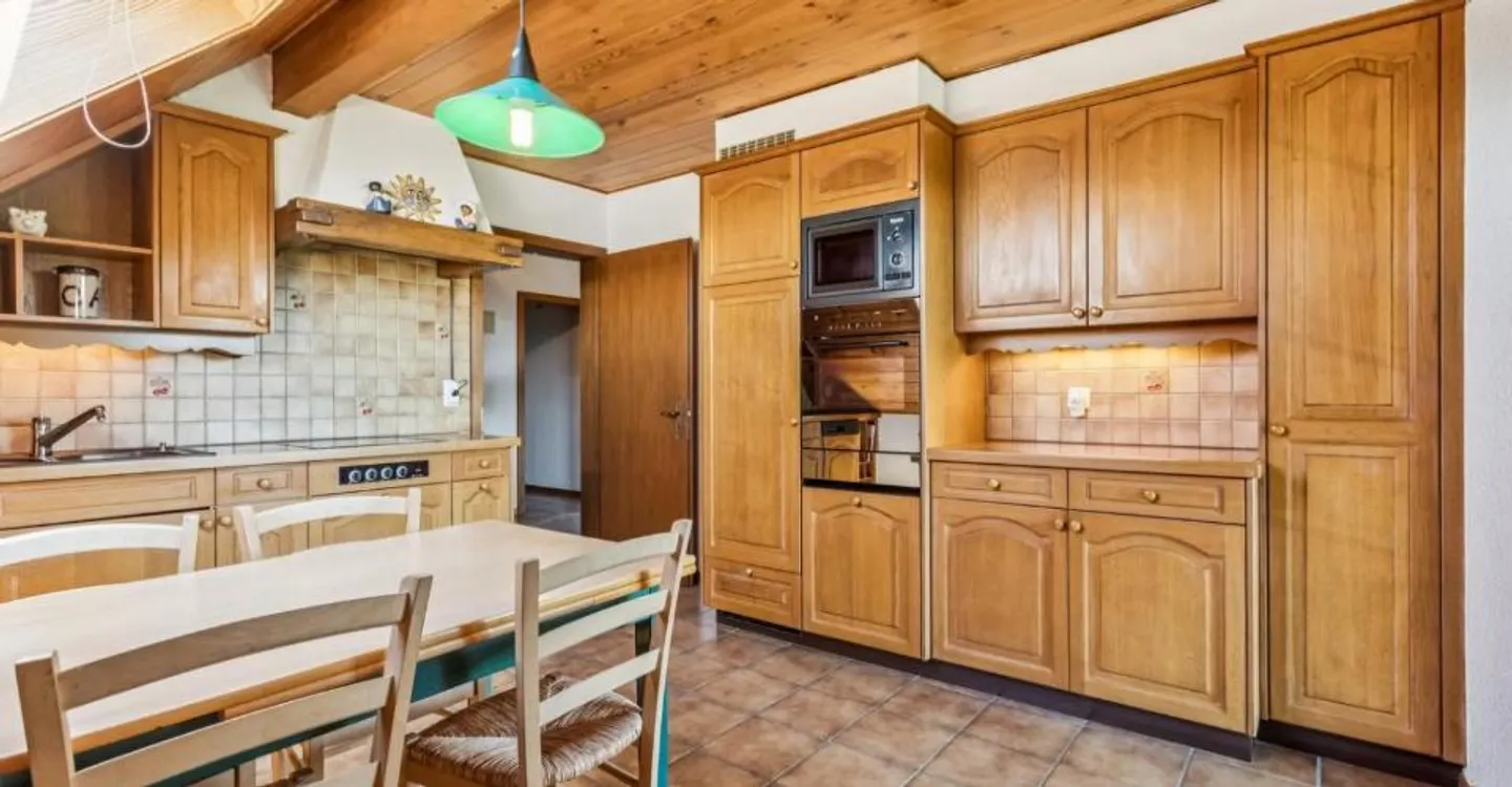 Rare in Payerne: Two independent apartments & a professional space - Photo 8 of 11