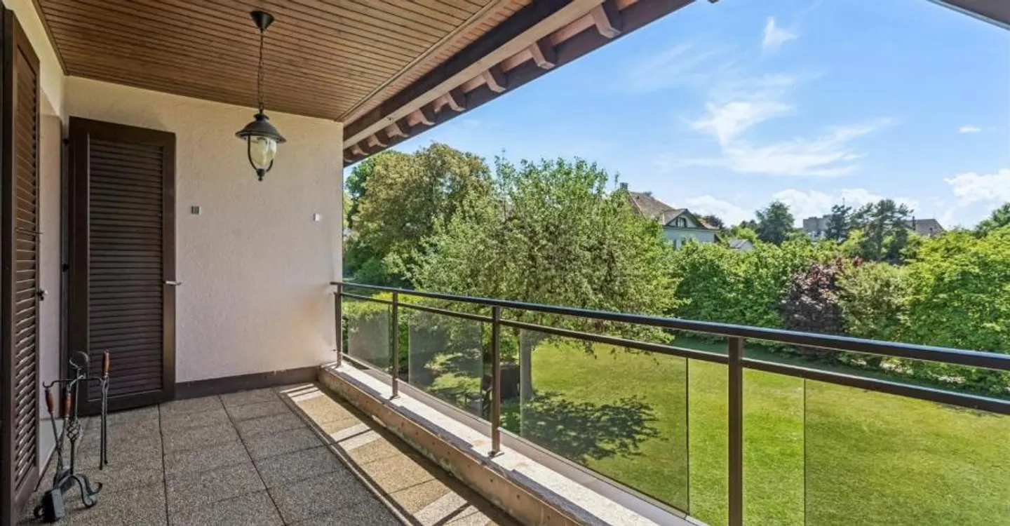 Rare in Payerne: Two independent apartments & a professional space - Photo 9 of 11