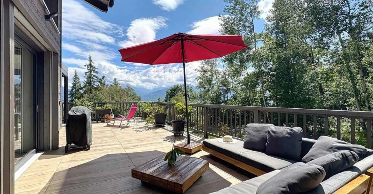 Exceptional chalet on 3 levels with indoor pool/wellness area - Photo 6 of 11