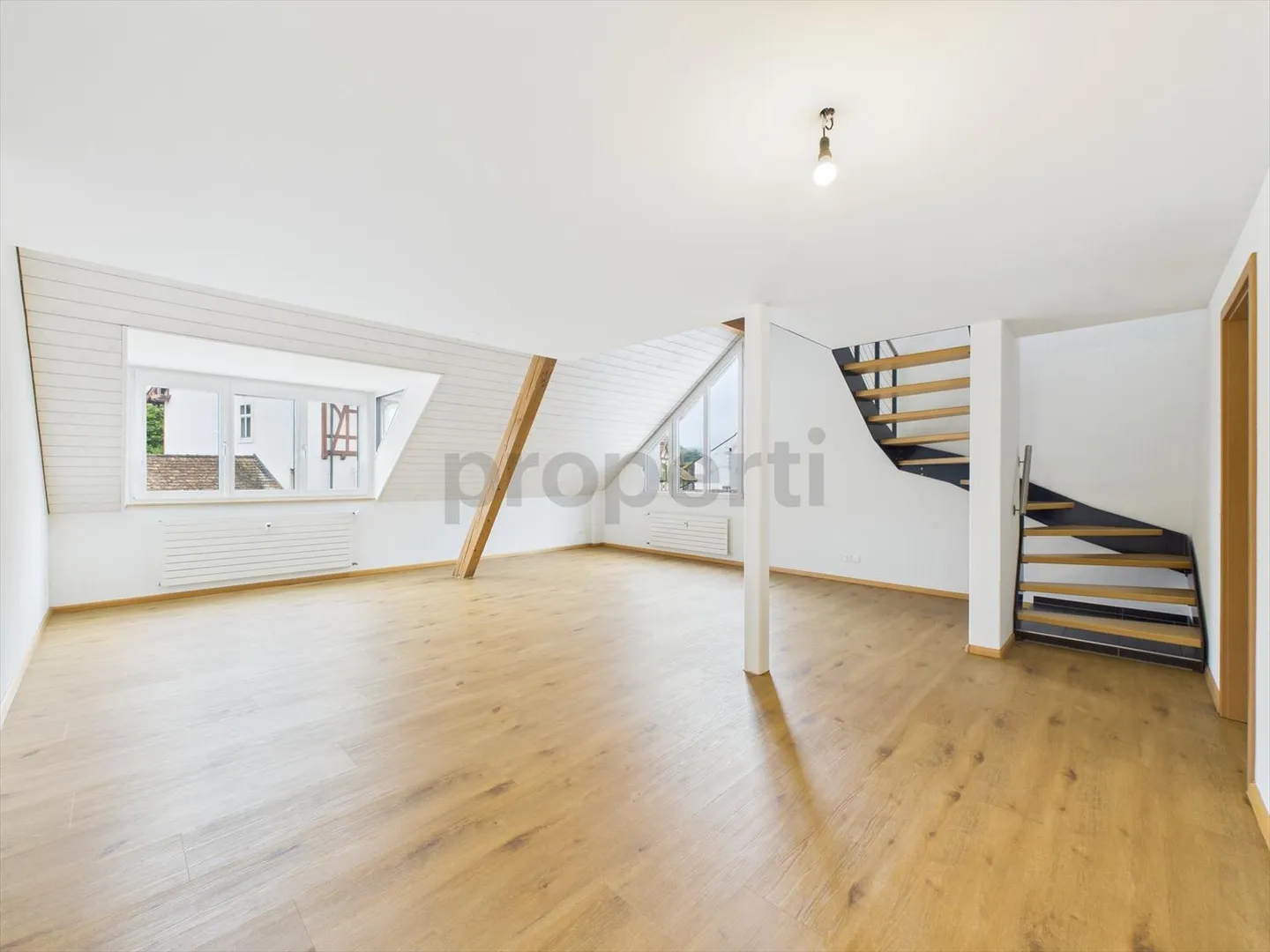 Luminoso appartamento maisonette di 4,5 stanze a Sissach - Foto 1 di 12