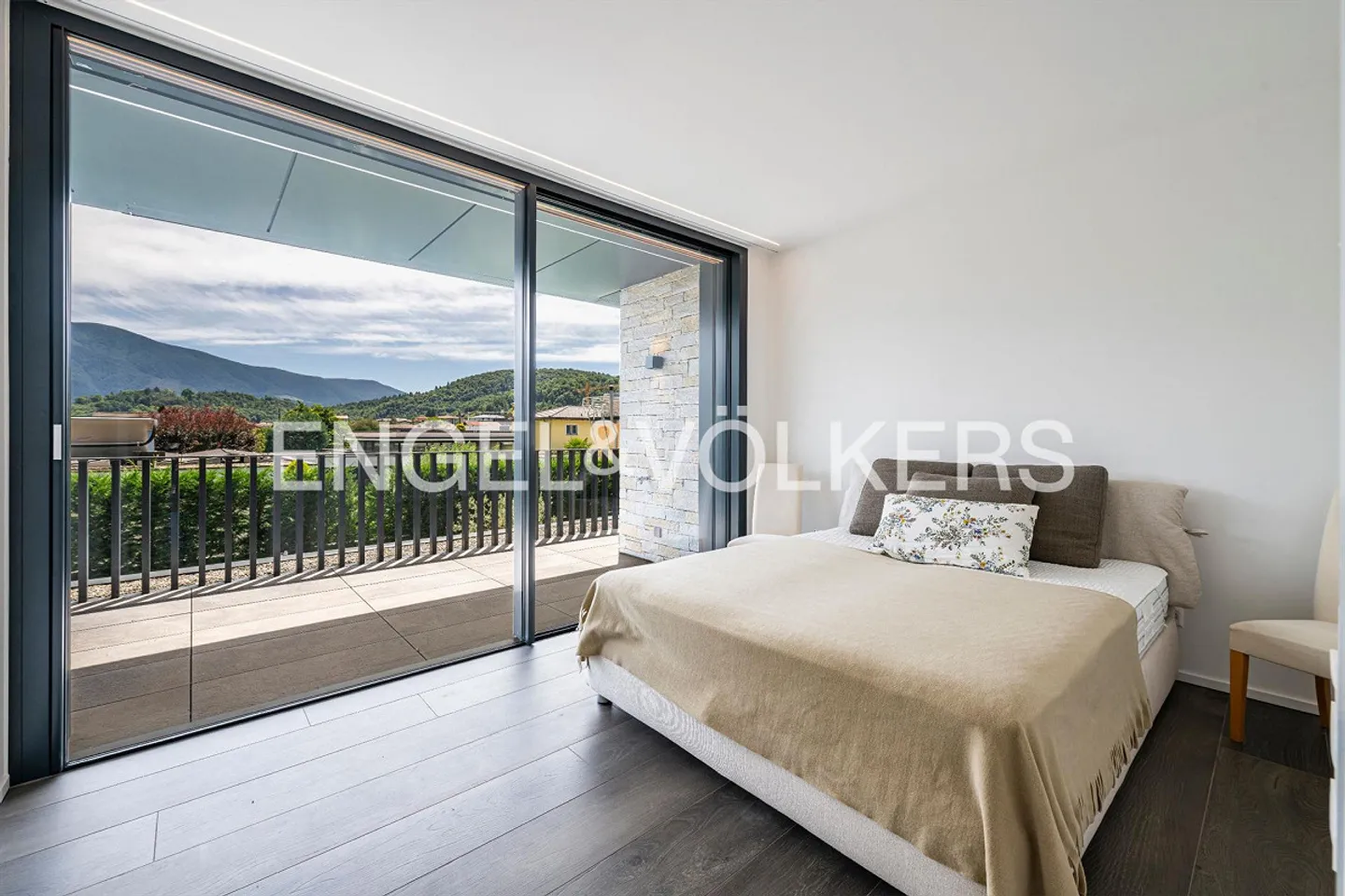 Premium Penthouse near Ascona & Golf (36) - Photo 13 of 18
