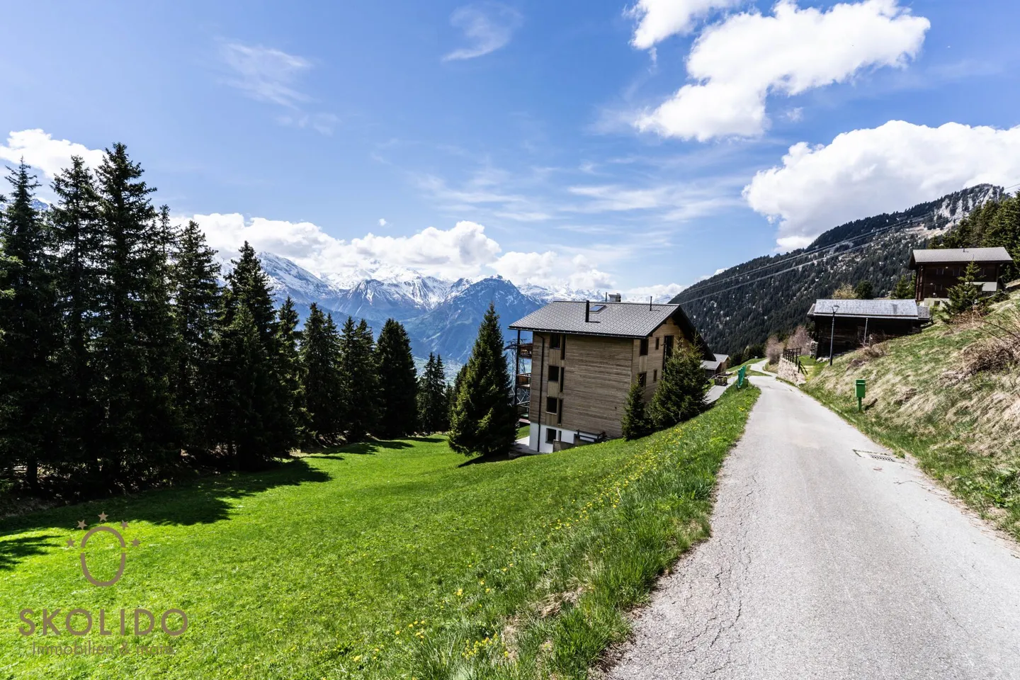 Ampio appartamento studio in posizione soleggiata con vista libera - Foto 17 di 26