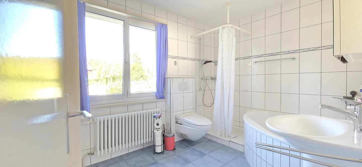 Maison individuelle bien entretenue avec grand jardin à Holziken - Photo 14 sur 28