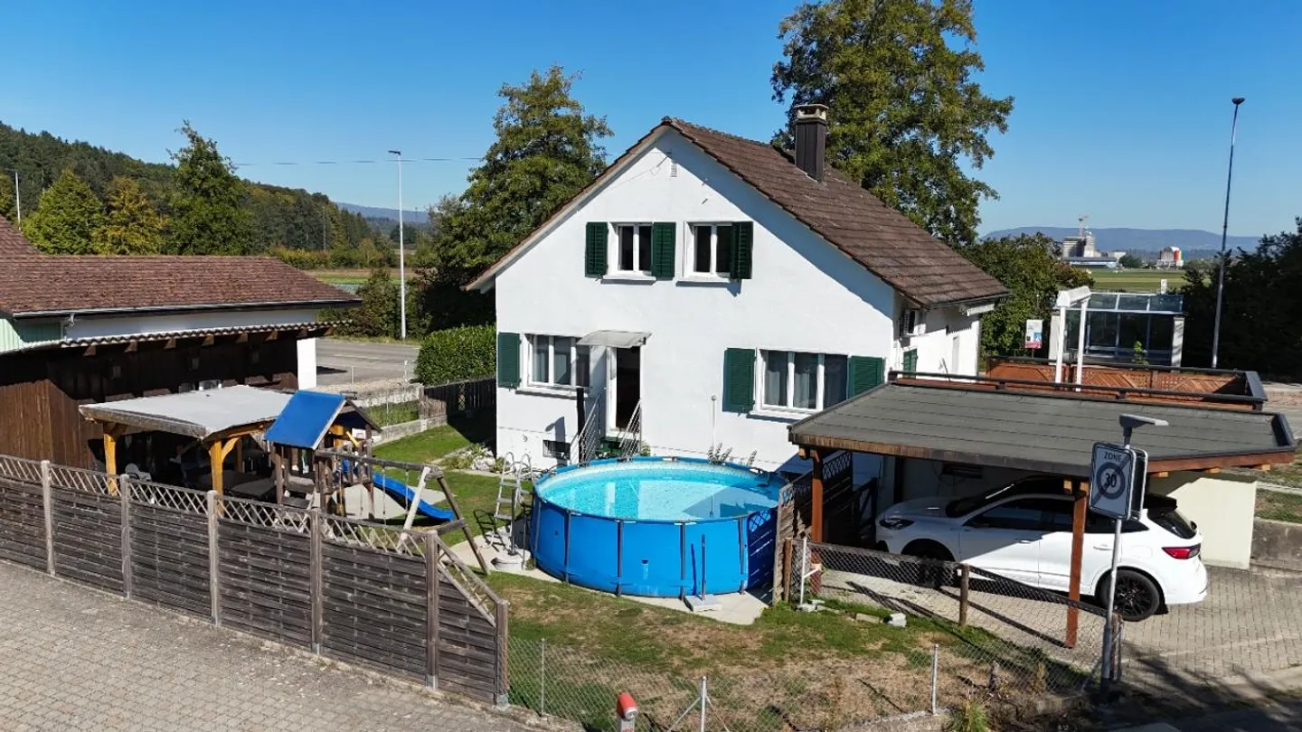 Maison individuelle bien entretenue avec grand jardin à Holziken - Photo 24 sur 28