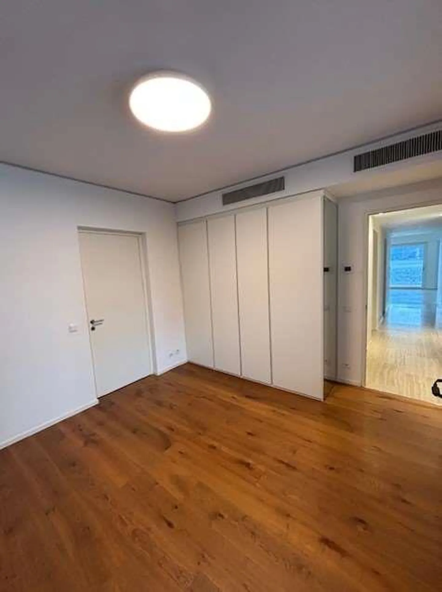 Appartement élégant de 4,5 pièces avec vue sur le lac - Photo 5 sur 13