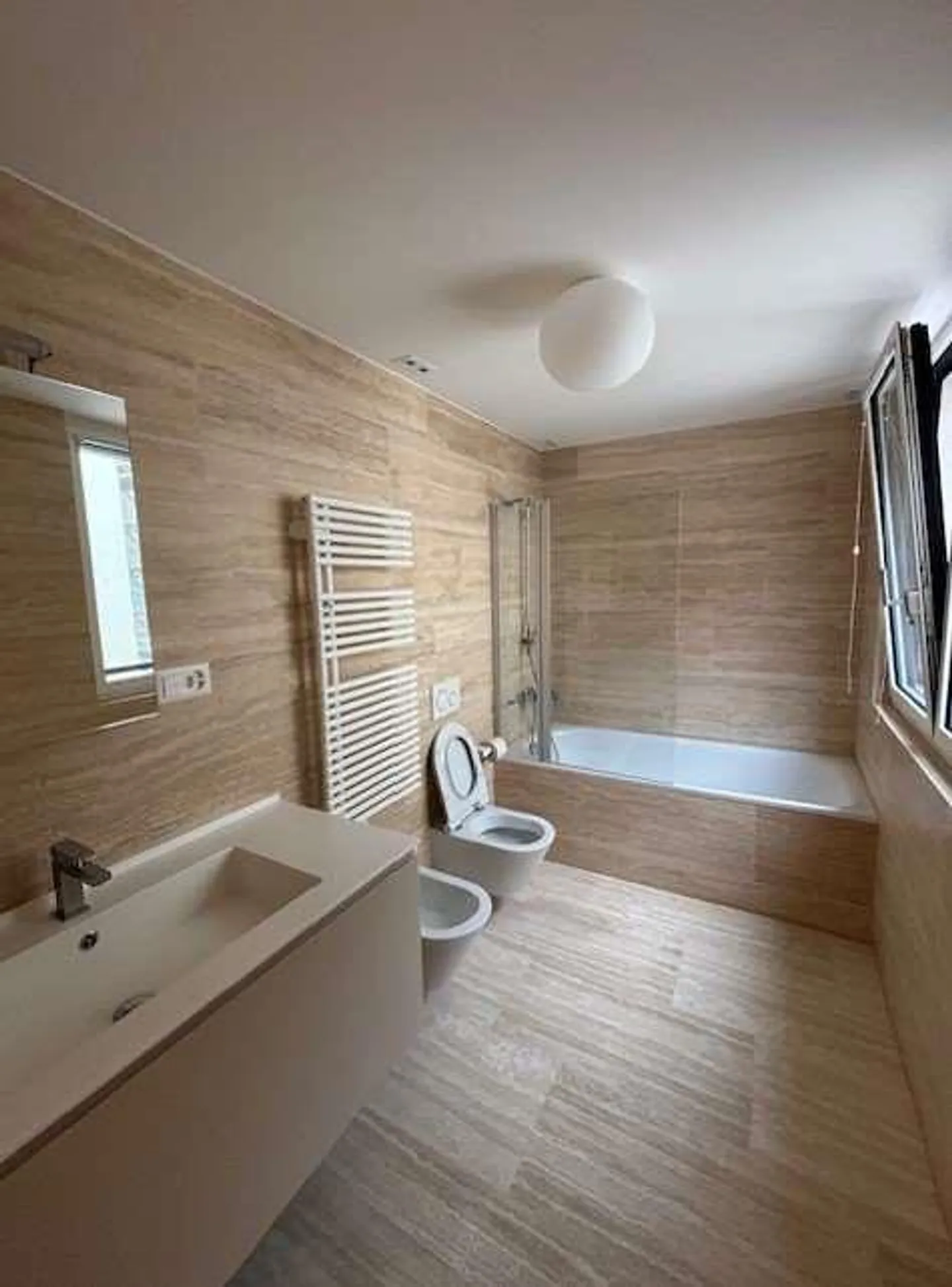 Appartement élégant de 4,5 pièces avec vue sur le lac - Photo 9 sur 13