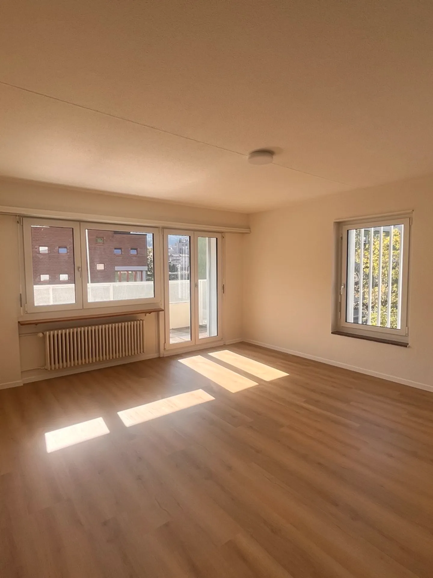 Bright 4-room apartment - Photo 1 of 11