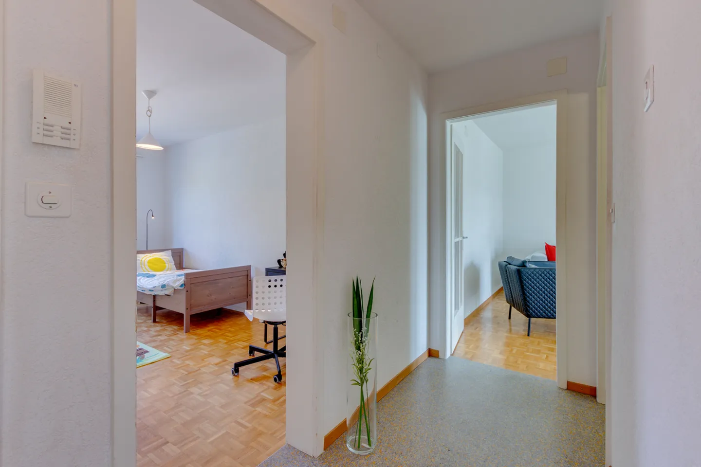 Modernes Apartment in Biel - Foto 3 von 5