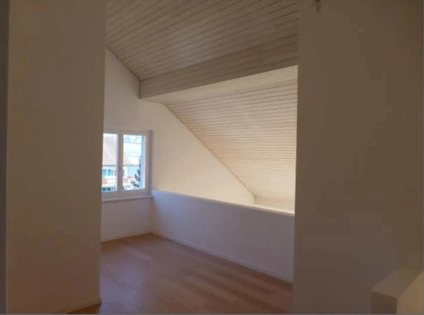 Charmante, spacieuse maisonette de 5 1/2 pièces - Photo 10 sur 13