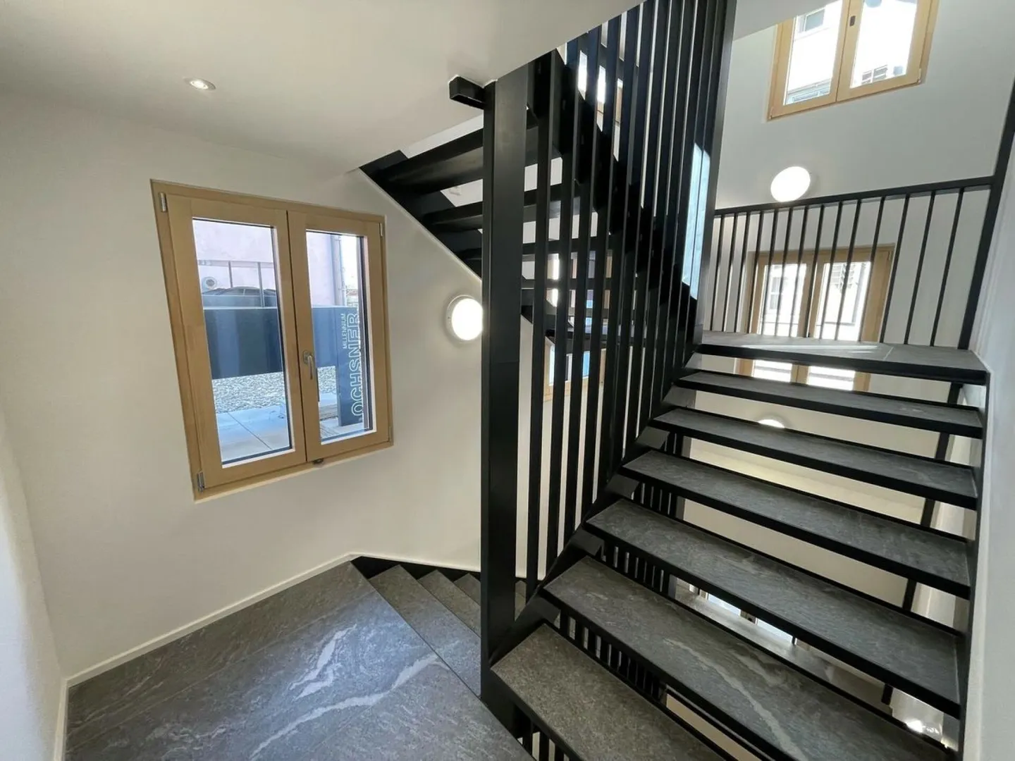 Schiers - 3.5-room maisonette apartment in a central location - Photo 3 of 6